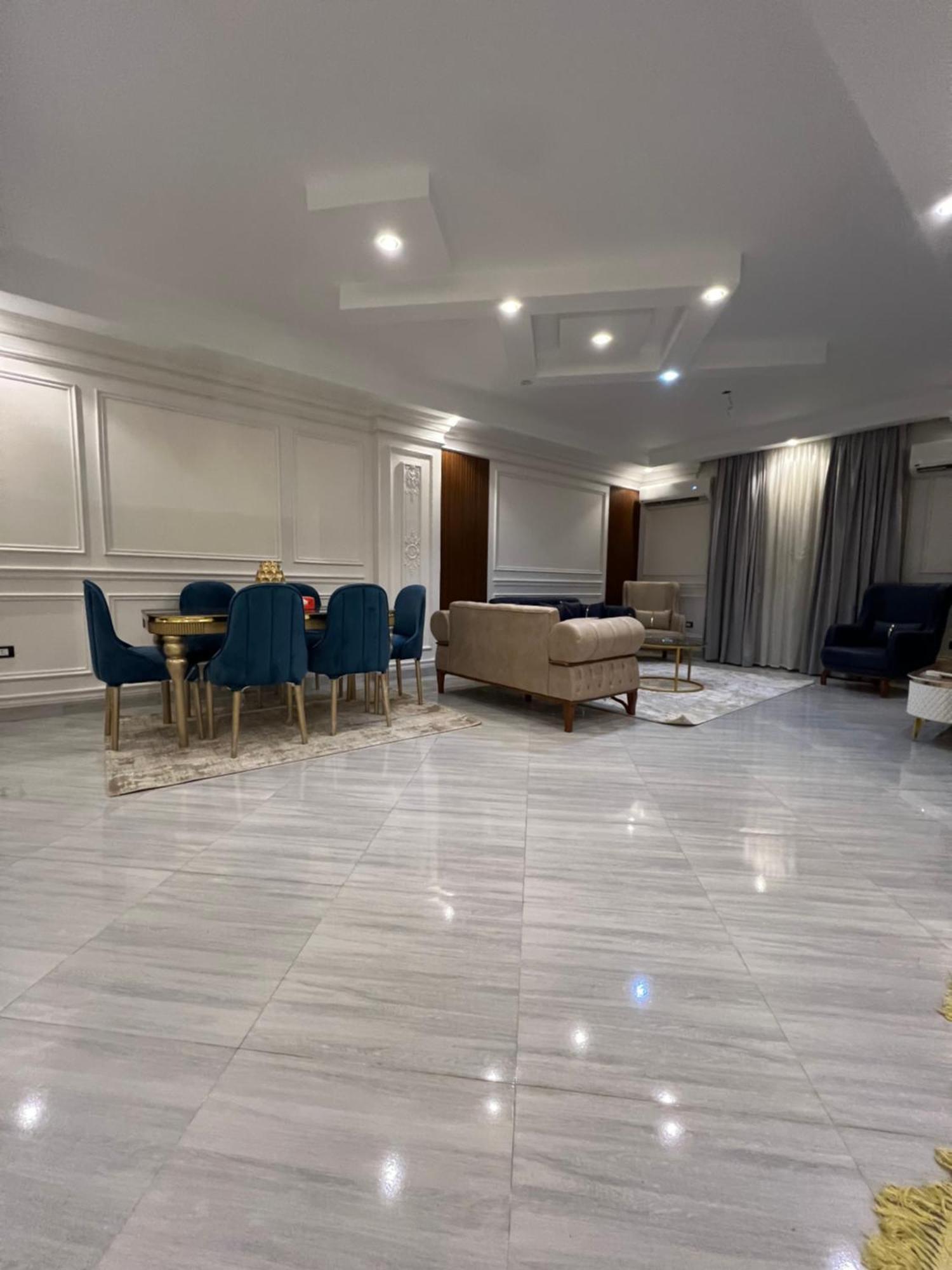 New Luxury - New Kahire